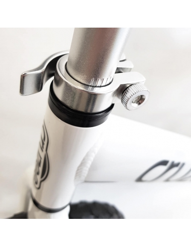 Rowerek biegowy Cruzee 12 biały czarne koła