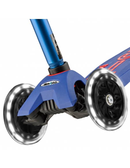 Hulajnoga Maxi Micro Deluxe Blue LED Hulajnoga Maxi Micro Deluxe Blue LED
