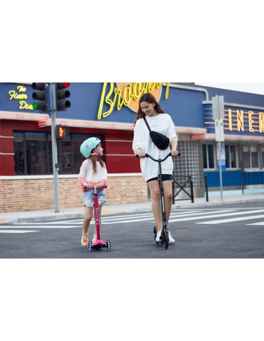 Hulajnoga Maxi Micro Deluxe Pink LED