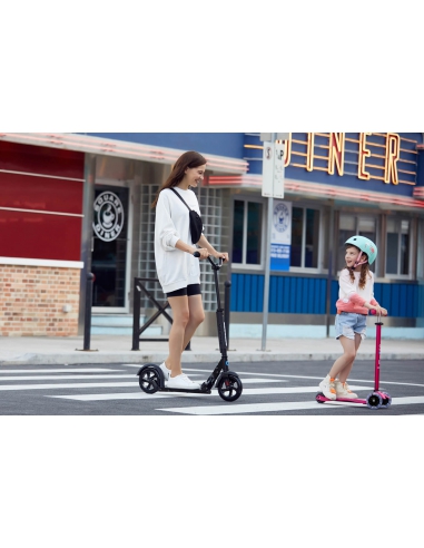 Hulajnoga Maxi Micro Deluxe Purple LED