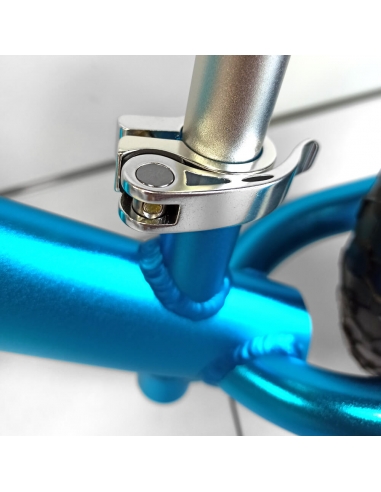 Rowerek biegowy Cruzee 12 SAFE niebieski białe koła