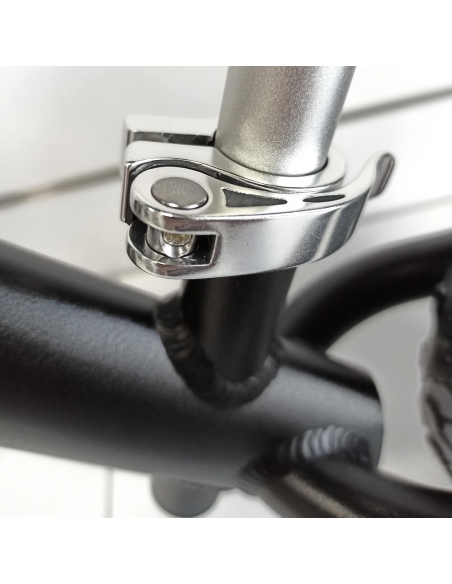 Rowerek biegowy Cruzee 12 SAFE czarny białe koła