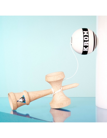 Kendama Krom Strogo White