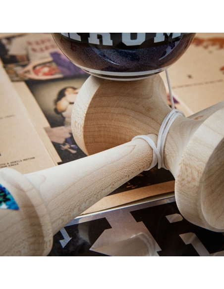 Kendama Krom Strogo 1% Bioluminescence