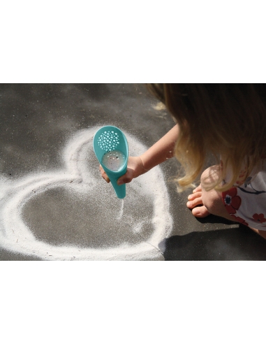 Zestaw plażowych zabawek w worku Quut Mini Ballo + Cuppi + Magic Shapers Heart