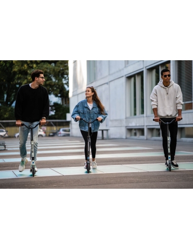 Hulajnoga Micro Speed Deluxe Neon Pink