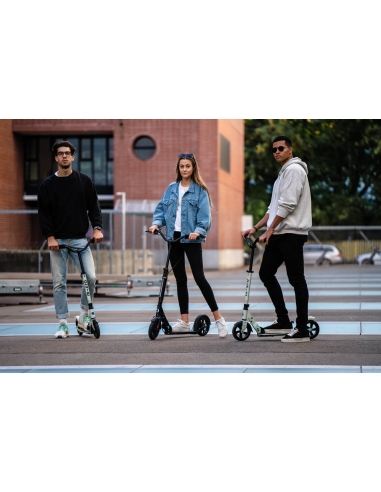 Hulajnoga Micro Speed Deluxe Neon Pink