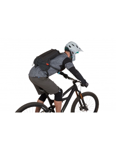 Plecak z bukłakiem Thule Rail 8L Obsidian