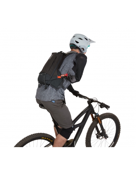 Plecak z bukłakiem Thule Rail 8L Obsidian