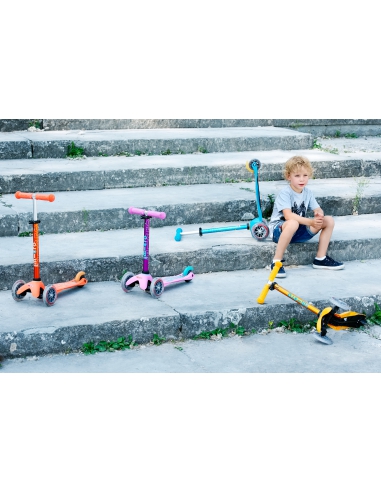 Błękitna trójkołowa hulajnoga Mini Micro Deluxe Ocean Blue MMD046