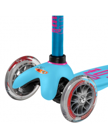Niebiesko-różowa trójkołowa hulajnoga Mini Micro Deluxe Turquoise MMD074