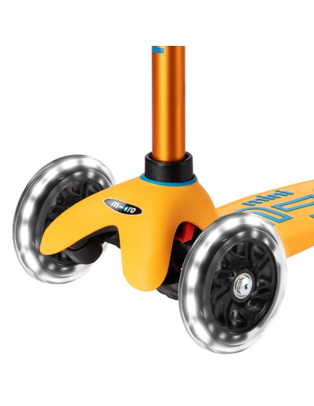Trójkołowa hulajnoga Mini Micro Deluxe LED Apricot (świecące koła)