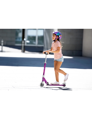 Kask dziecięcy Micro Tucan Purple z lampką i magnesowym zapięciem