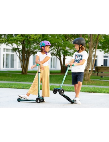 Kask dziecięcy Micro Tucan Purple z lampką i magnesowym zapięciem