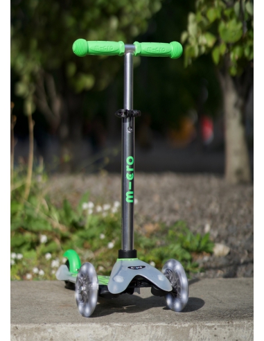 Hulajnoga Mini Micro Deluxe FLUX LED Neon Green...