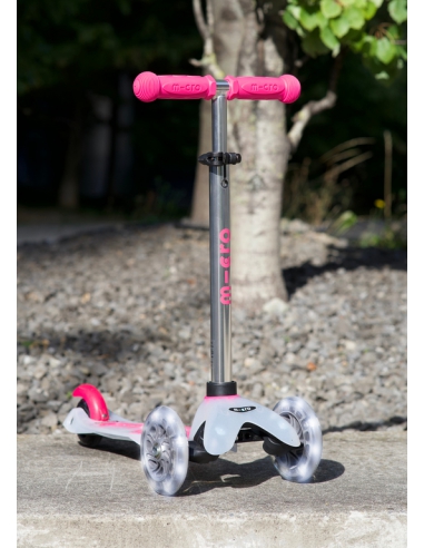 Hulajnoga Mini Micro Deluxe FLUX LED Neon Pink...