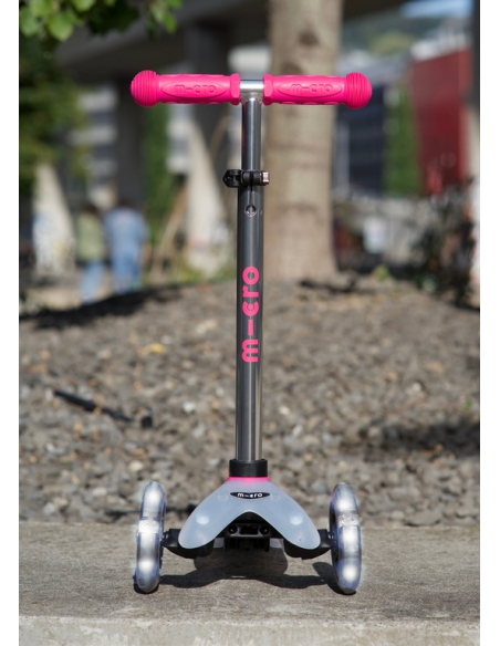 Hulajnoga Mini Micro Deluxe FLUX LED Neon Pink (świecące koła, półprzeźroczysty podest)