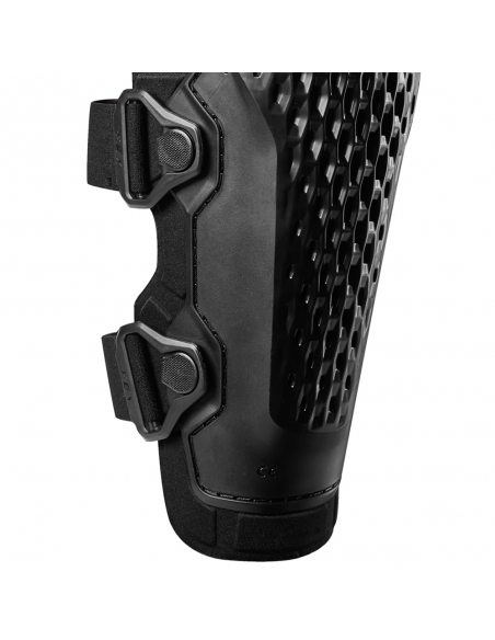 Ochraniacze na kolana FOX Titan Race Knee Guard Black Ochraniacze na kolana FOX Titan Race Knee Guard Black