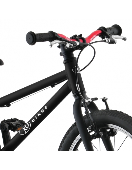 Rower dziecięcy Kubikes 16L Black/Laser-Red - czarny z czerwonymi akcentami