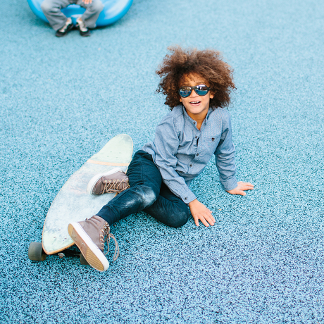 Okulary przeciwsłoneczne dla dzieci Babiators Aces Aviator Black Ops Black lustrzane szkła 6+