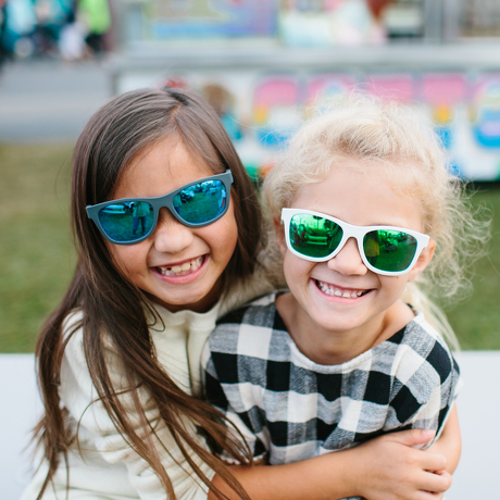 Okulary przeciwsłoneczne dla dzieci Babiators Aces Navigator Wicked White zielone szkla 6+