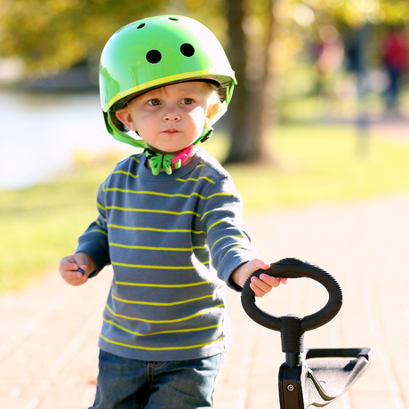 Kask Micro neonowy zielony