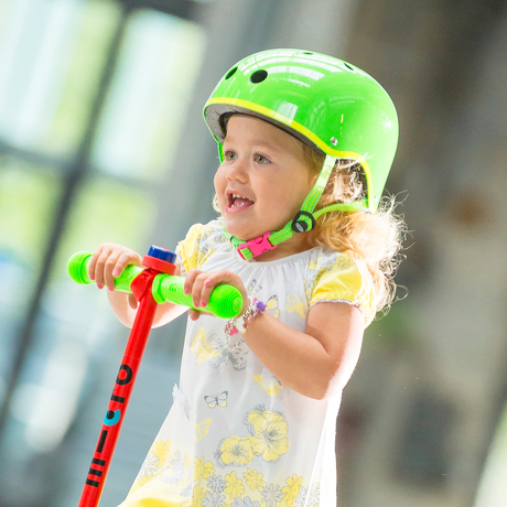 Kask Micro neonowy zielony