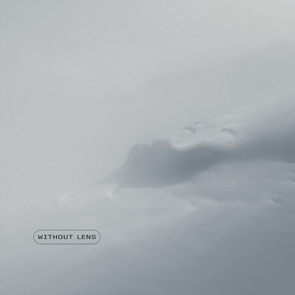 Clarity Intense to najbardziej wszechstronny wariant w rodzinie Clarity. Zapewnia doskonałą r&oacute;wnowagę pomiędzy kontrastem, szczeg&oacute;łowością i komfortem całodziennej jazdy. Soczewki te umożliwiają dokładne odczytywanie struktury śniegu, co przekłada się na lepszą kontrolę prędkości i toru jazdy &ndash; niezależnie od tego, czy jeździsz po trasach, czy poza nimi.