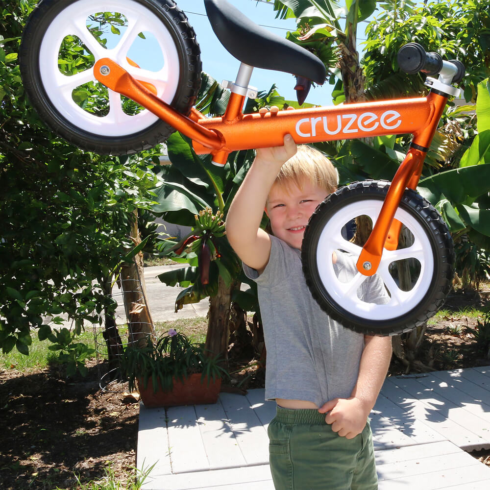 Czy waga rowerka biegowego na znaczenie?