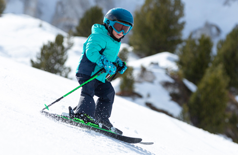 Sprzęt narciarski dla dzieci Rossignol - narty, kaski, buty, gogle, kijki