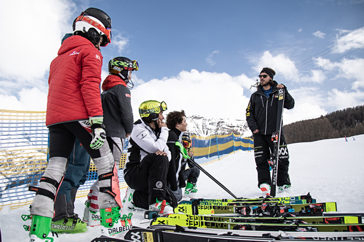 Juniorskie narty Völkl Racetiger JR