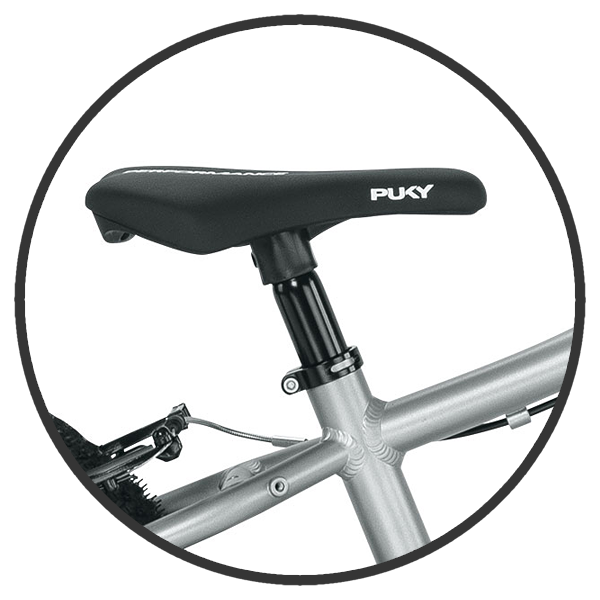 Chcąc zadbać o najwyższy poziom komfortu malucha rower dziecięcy Puky LS-PRO 16" posiada miękkie, wygodne siodełko. Dzięki bezszwowej konstrukcji siodełko sprawdzi się nawet najdłuższych, wymagających trasach.